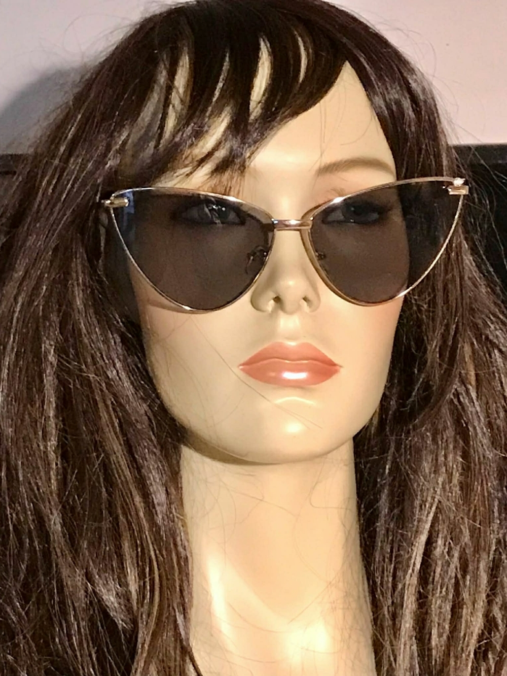 🙌*FREE! Oversized Cat Eye Sunglasses with GOLD frames & Blue Lenses